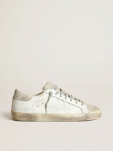 Women's Super-Star in white leather with perforated star and beige nubuck heel tab