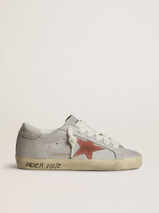 Women's Super-Star LTD in gray leather with brick-red suede star