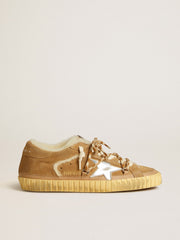 Super-Star in beige suede and shearling with metallic leather star