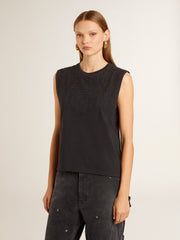 Sleeveless T-shirt in worn-black with tone-on-tone gradient embroidery