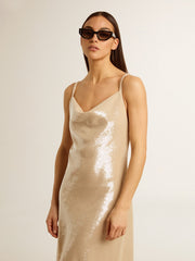 Sleep dress in parchment-colored sequins
