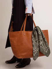 Moss-green scarf with paisley pattern