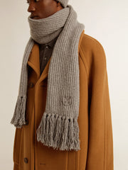 Gray ribbed wool scarf