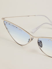 Sunglasses cat-eye style with silver frame and crystals