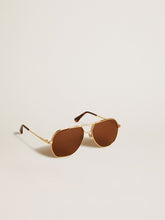 Aviator style sunglasses with gold frame and brown lenses