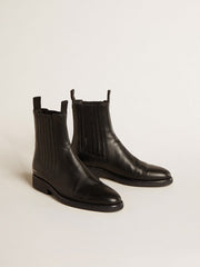 Women’s Chelsea boots in black leather