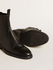 Women’s Chelsea boots in black leather