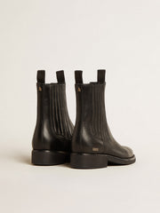 Women’s Chelsea boots in black leather