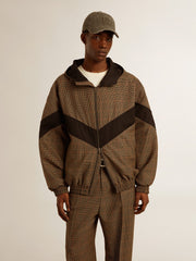 Windcheater in beige and black houndstooth