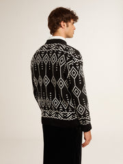 Men’s crew neck wool blend sweater with jacquard argyle design