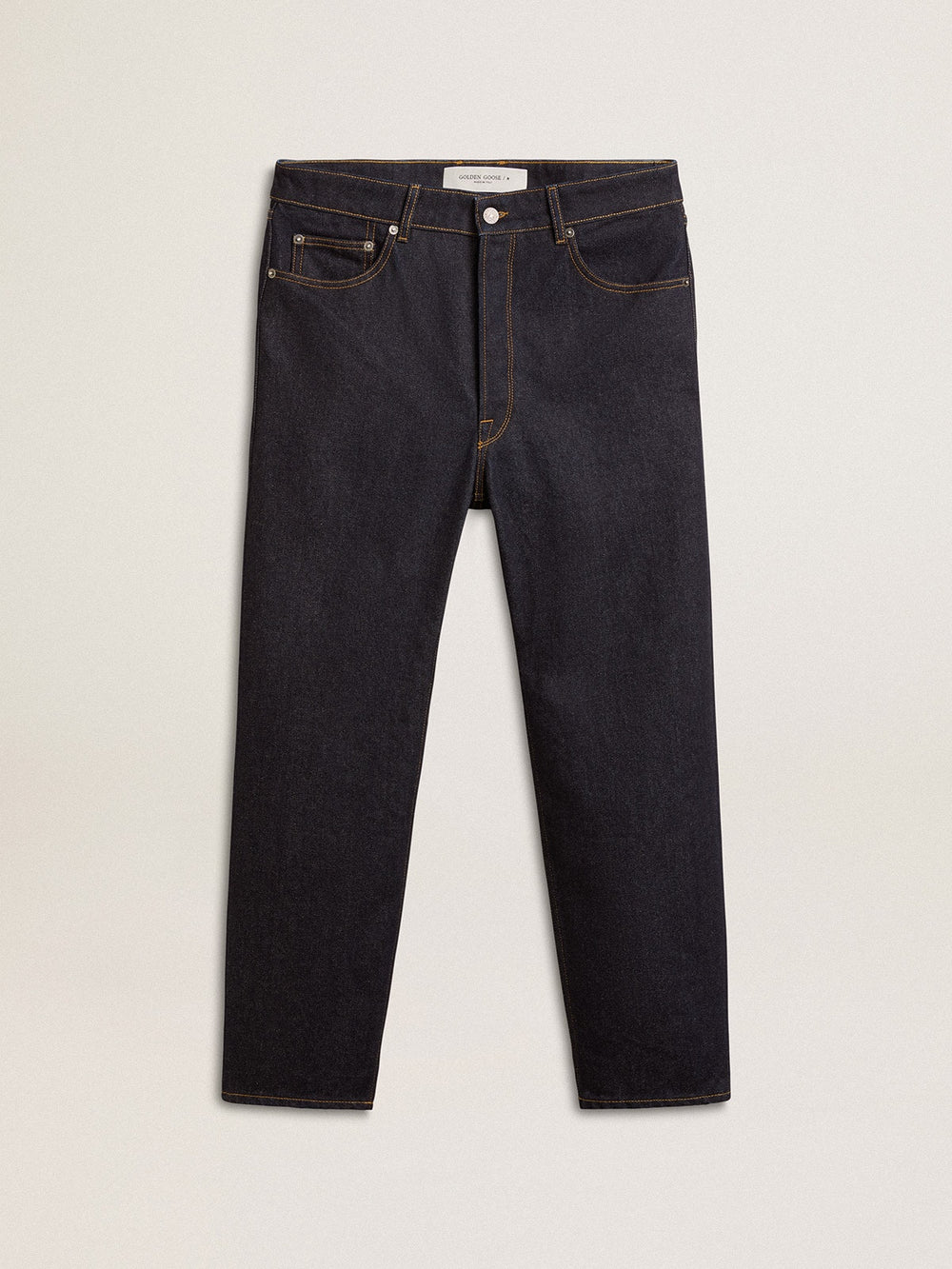 Men’s dark blue jeans in one-wash denim