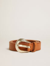 Men’s belt in tan-colored washed leather