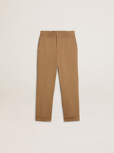 Kids’ chinos in tobacco-colored cotton