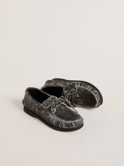Junior Cruise loafer in black distressed leather
