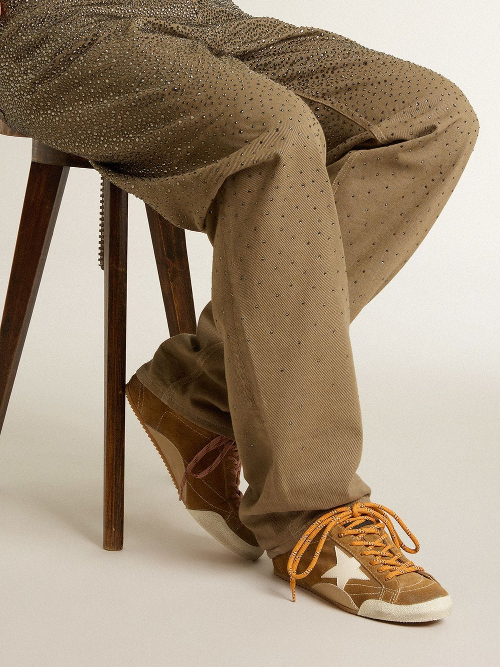 Women's True-Star in tobacco-colored suede with white star and platinum heel tab