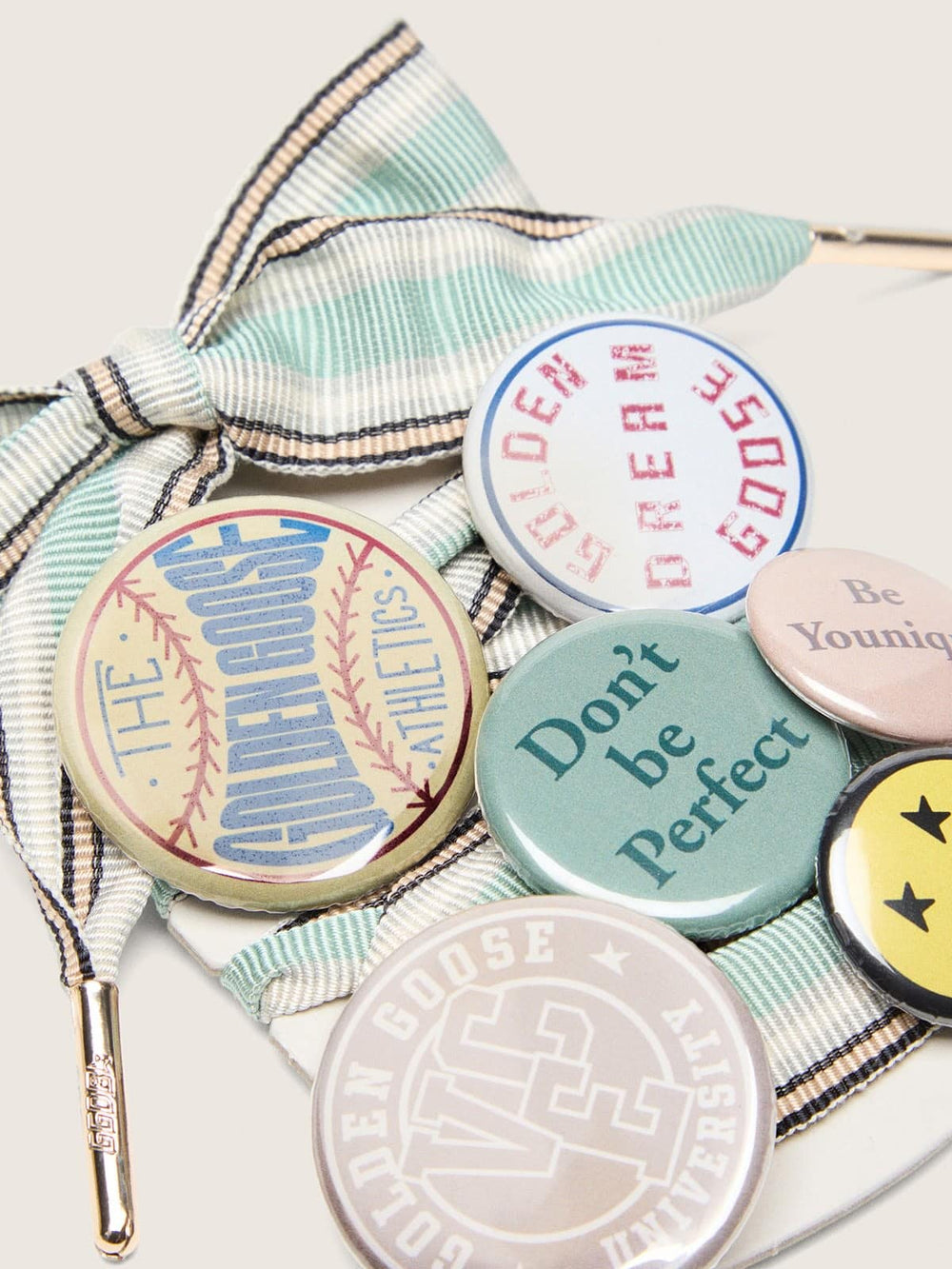 Skins multicolor striped laces with pins