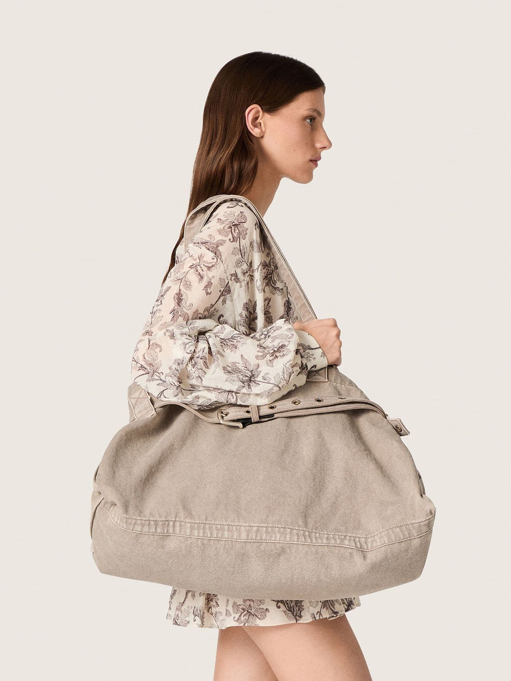 Anthracite canvas tote bag with embroidery and antique silver details