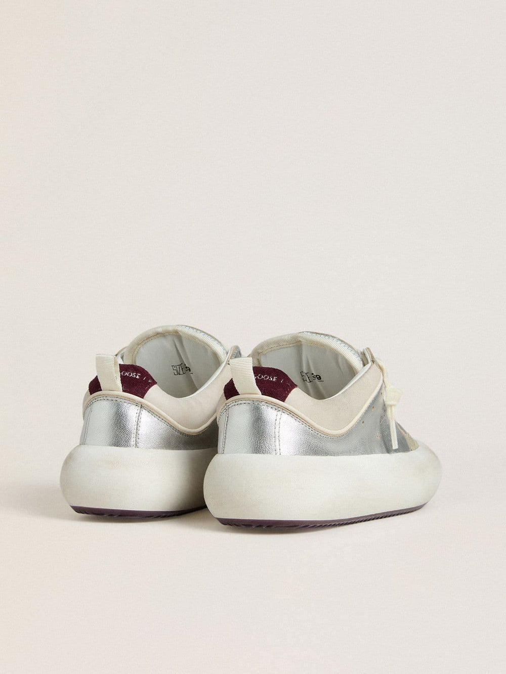 Women’s Space-Star Cube in ice-gray and silver leather with burgundy heel tab