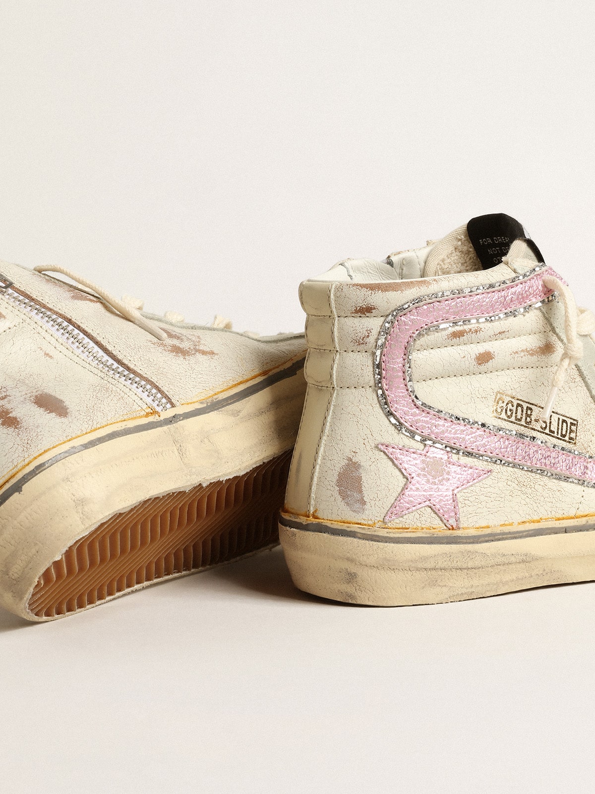 Slide in beige with pink metallic leather star and flash