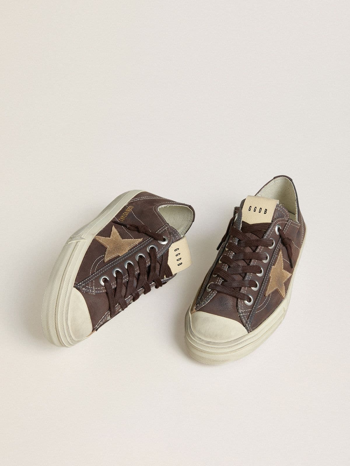 Women's V-Star in brown nubuck with tobacco-colored suede star