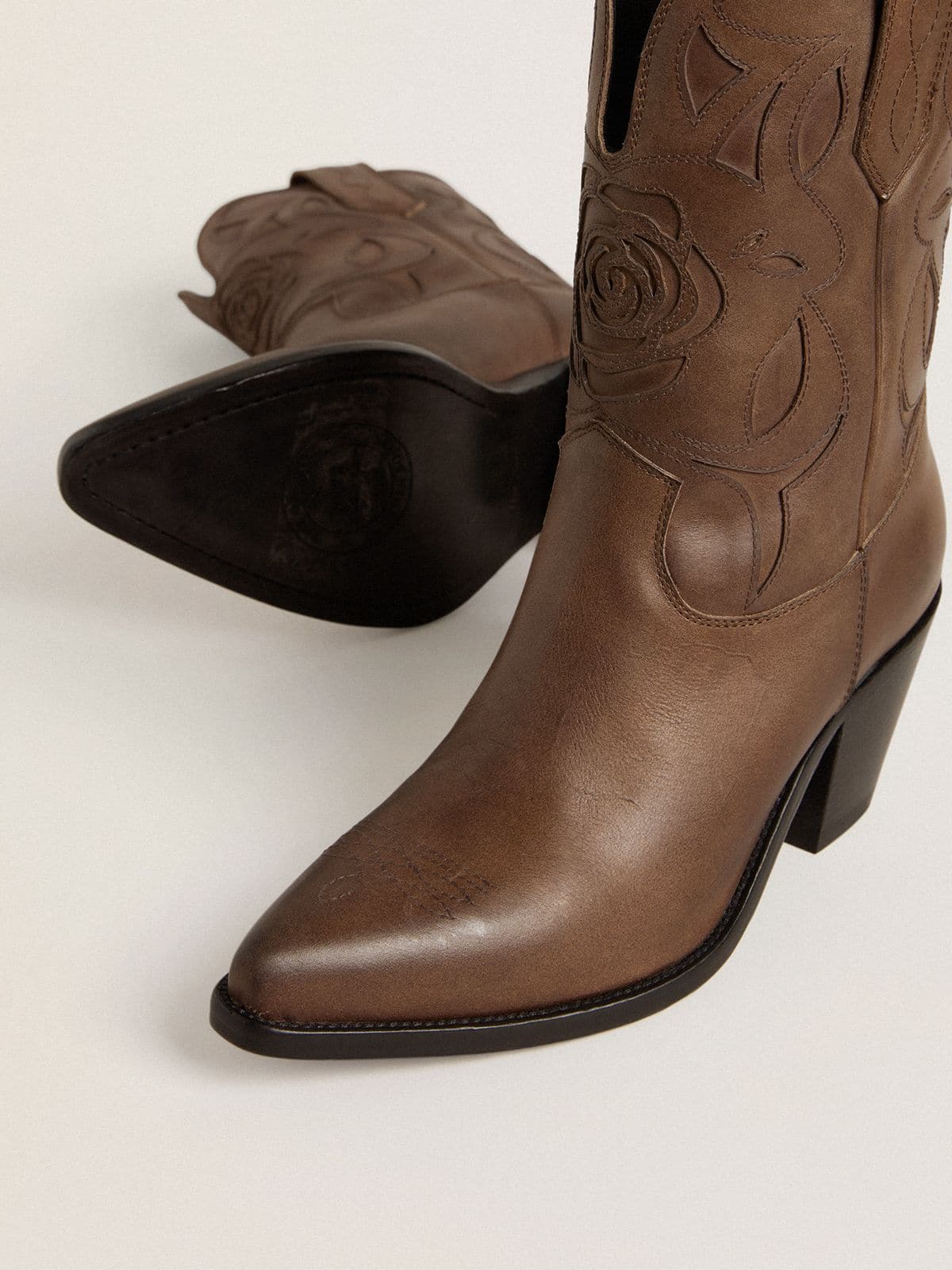 Wish Star boots in dove-gray leather with tone-on-tone inlay details