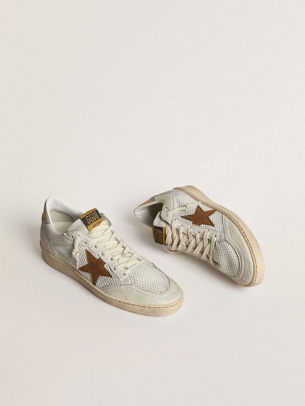 Women's Ball Star in white nappa and mesh with tobacco-colored nubuck star and beige heel tab