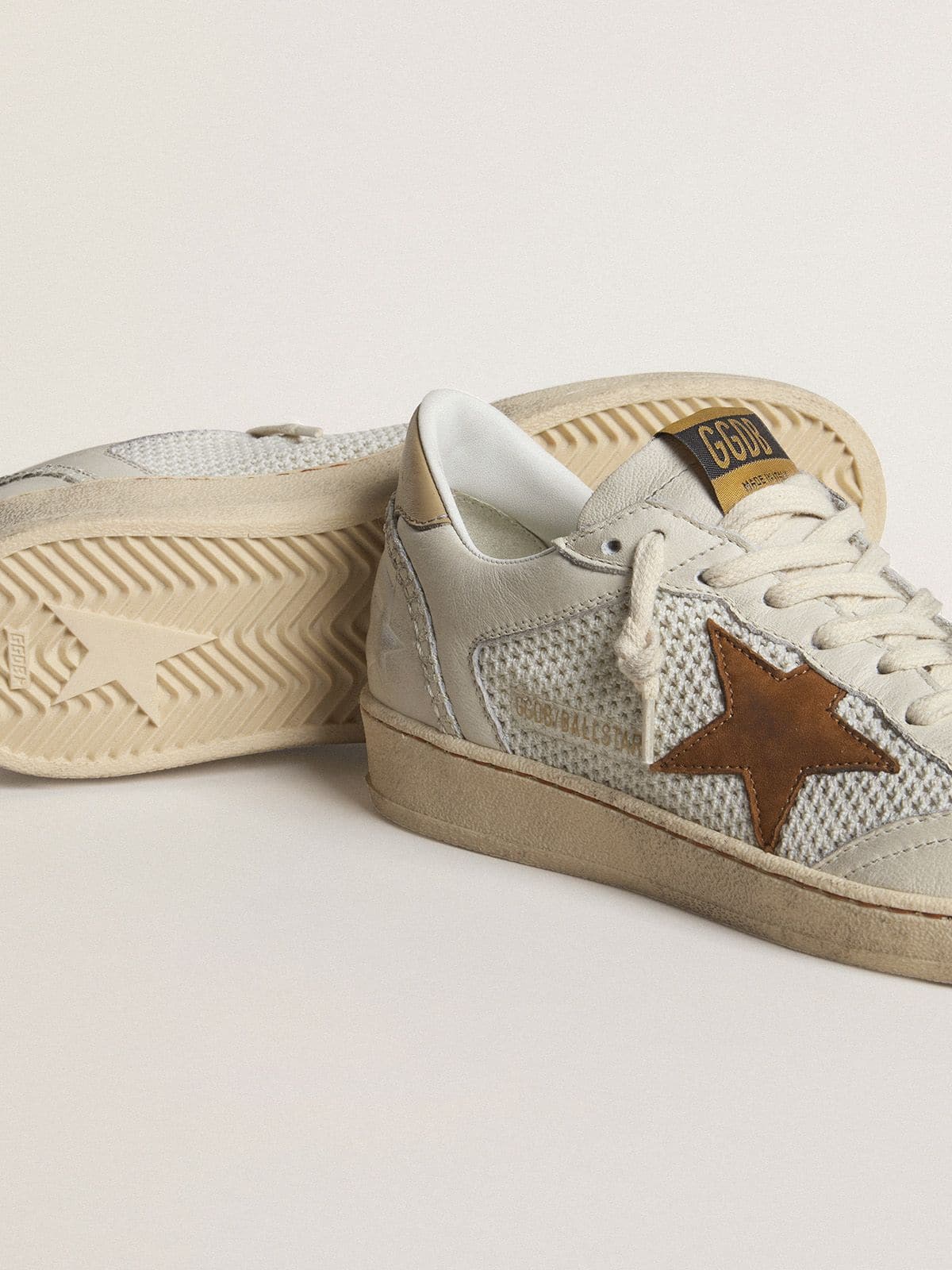 Women's Ball Star in white nappa and mesh with tobacco-colored nubuck star and beige heel tab