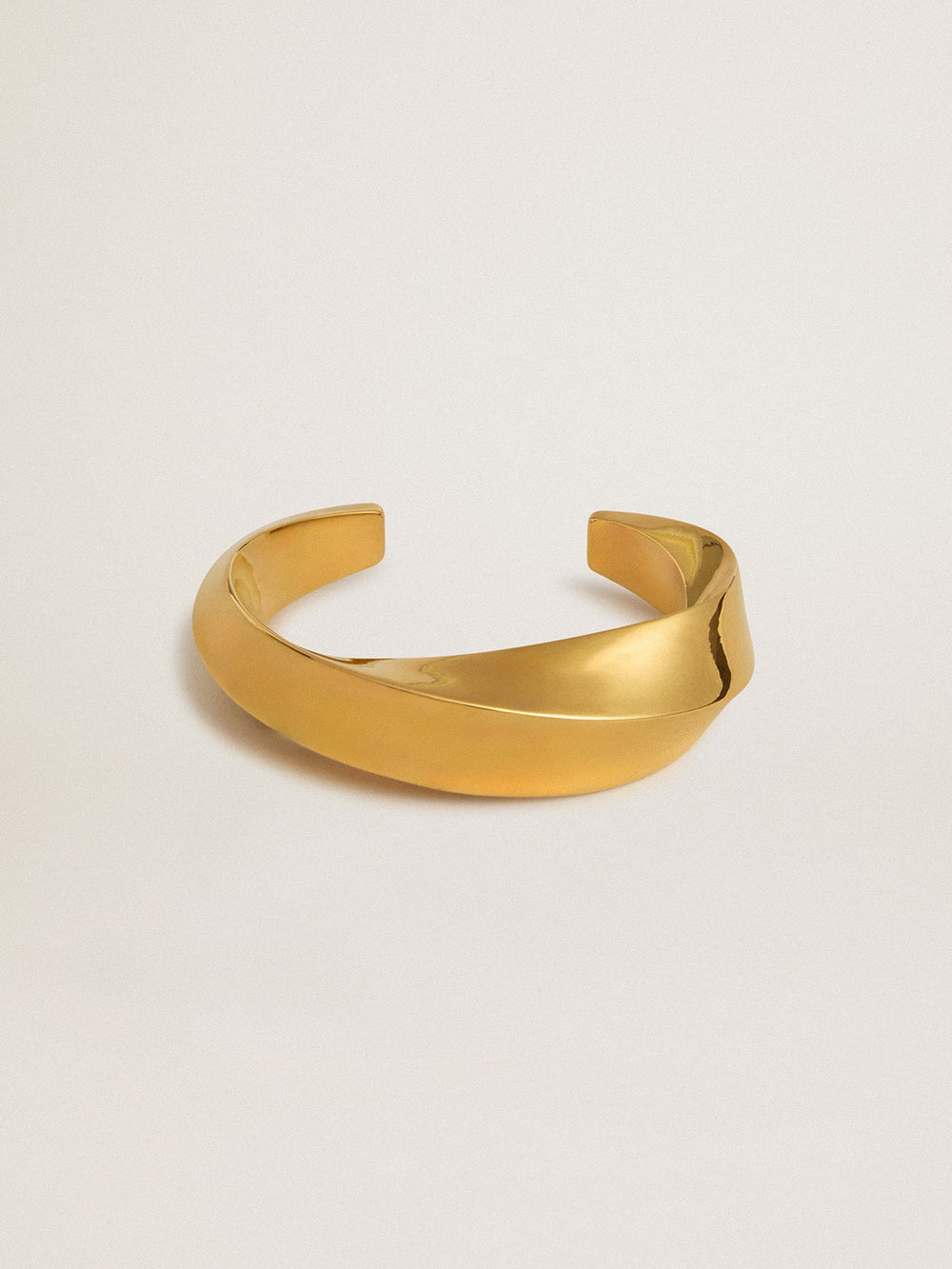 Gold bangle