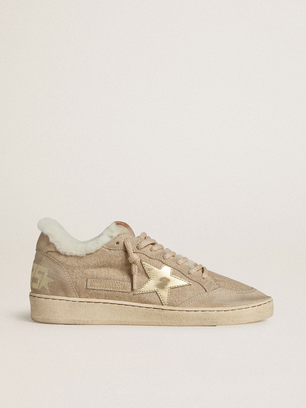 Women's Ball Star in wool with gold leather star and white shearling lining