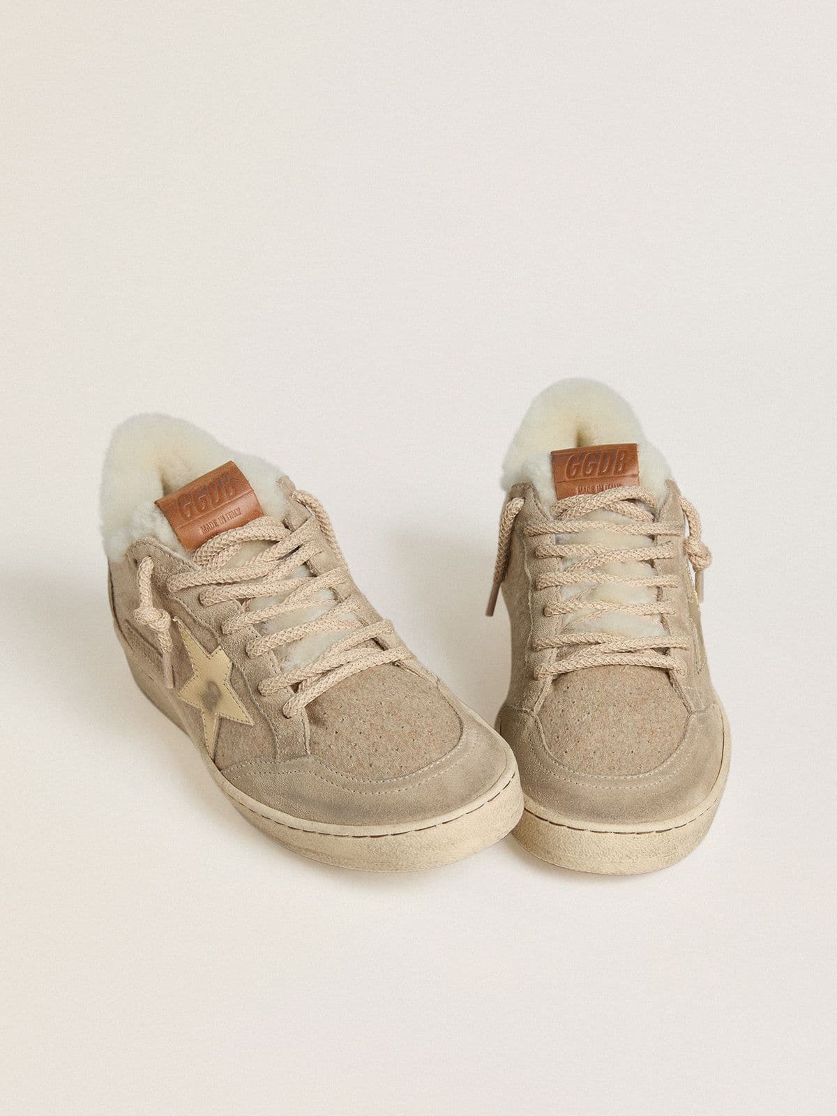 Women's Ball Star in wool with gold leather star and white shearling lining