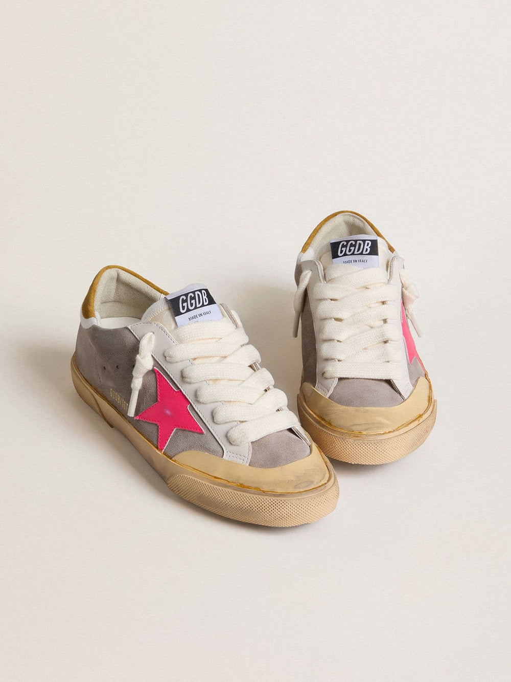 Women's Super-Star in dove-gray suede with fuchsia leather star and ocher suede heel tab