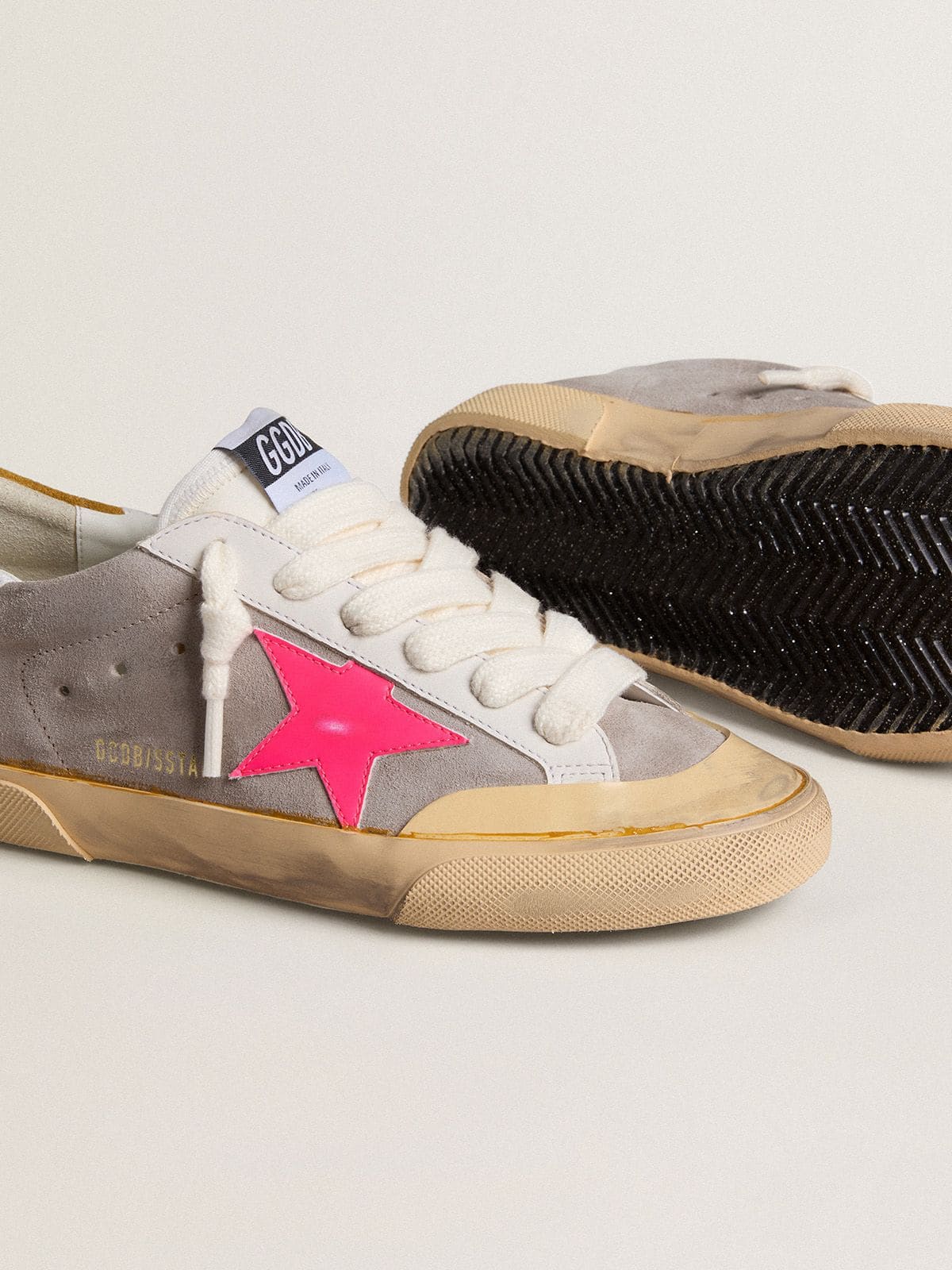 Women's Super-Star in dove-gray suede with fuchsia leather star and ocher suede heel tab