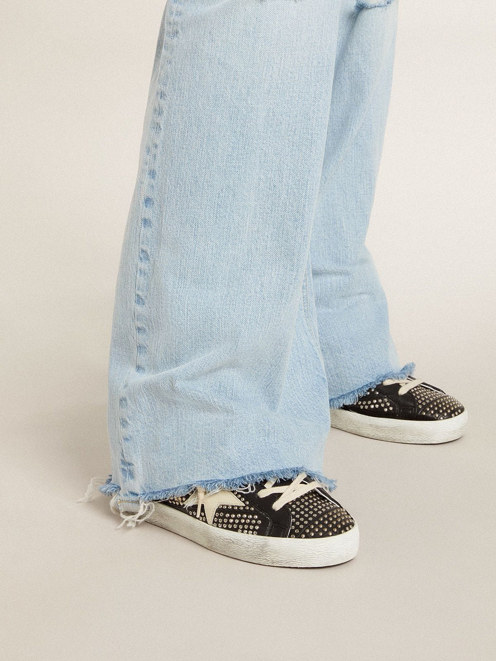 Women’s Super-Star in studded black nappa with white leather star