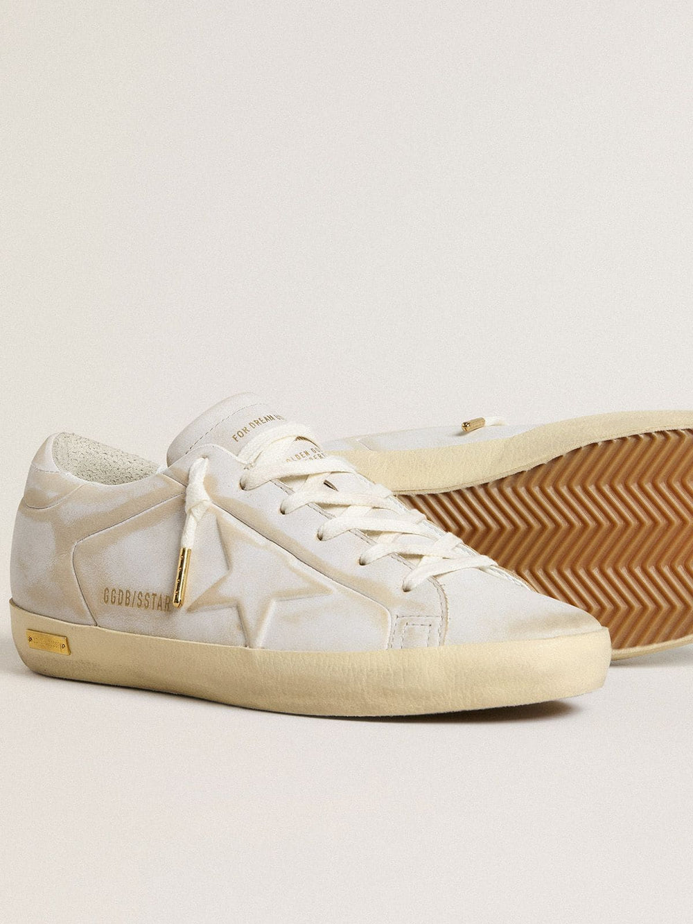 Women’s Super-Star with white leather star and heel tab with lived-in effect