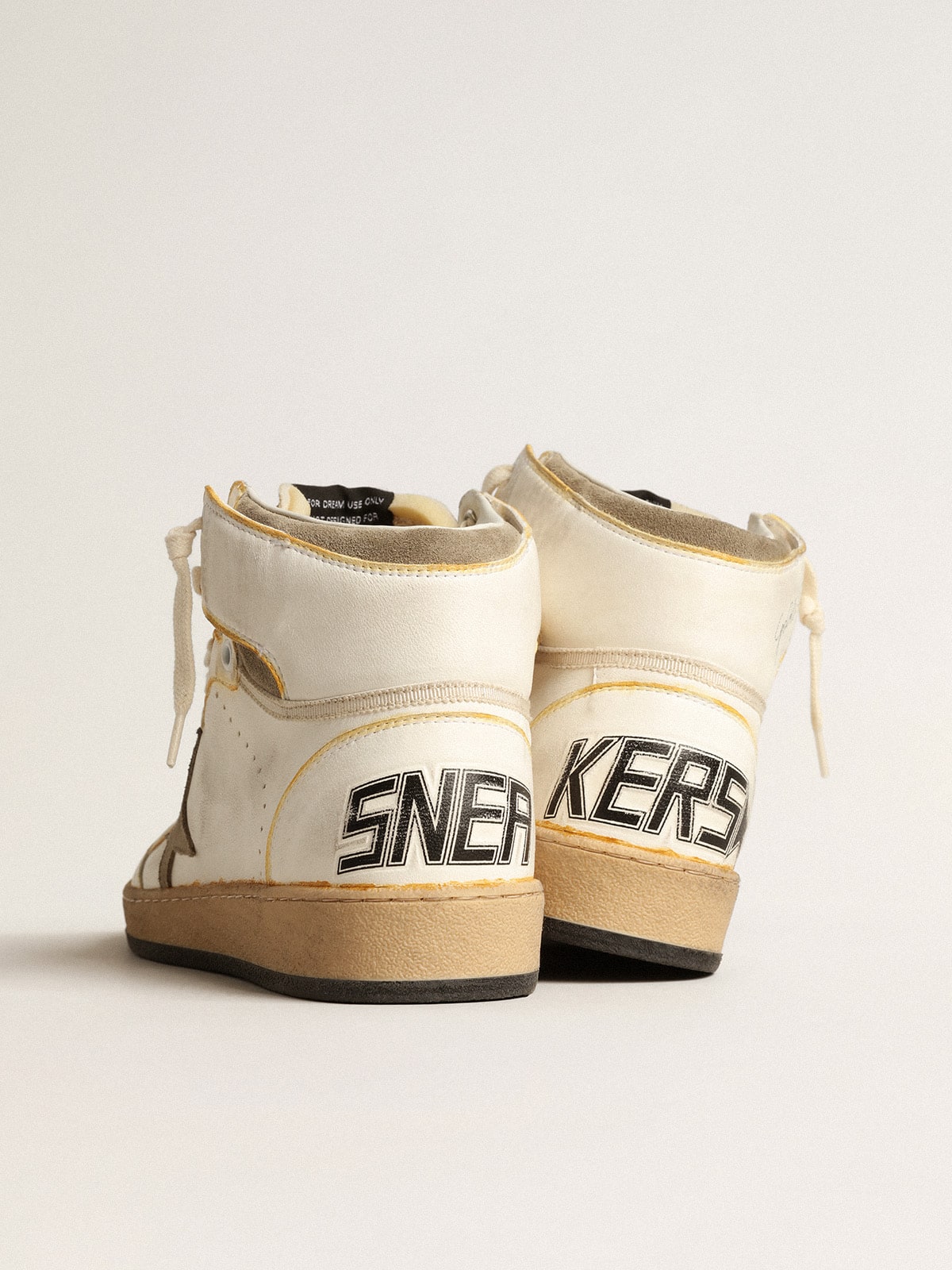 Women’s Sky-Star in white nappa leather with dove-gray suede star