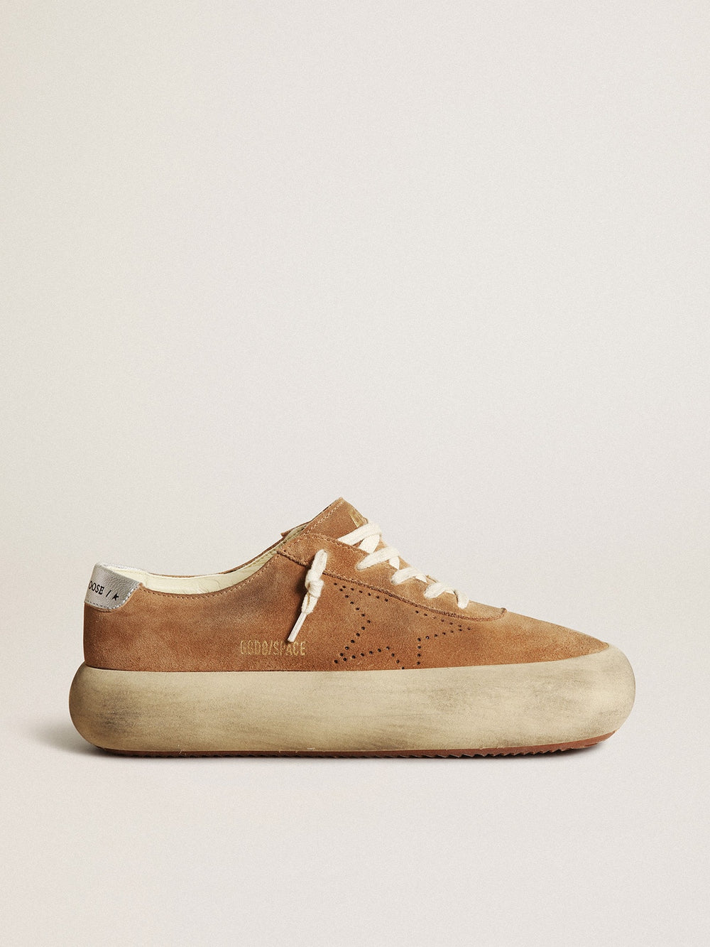 Women's Space-Star in tobacco-colored suede with perforated star