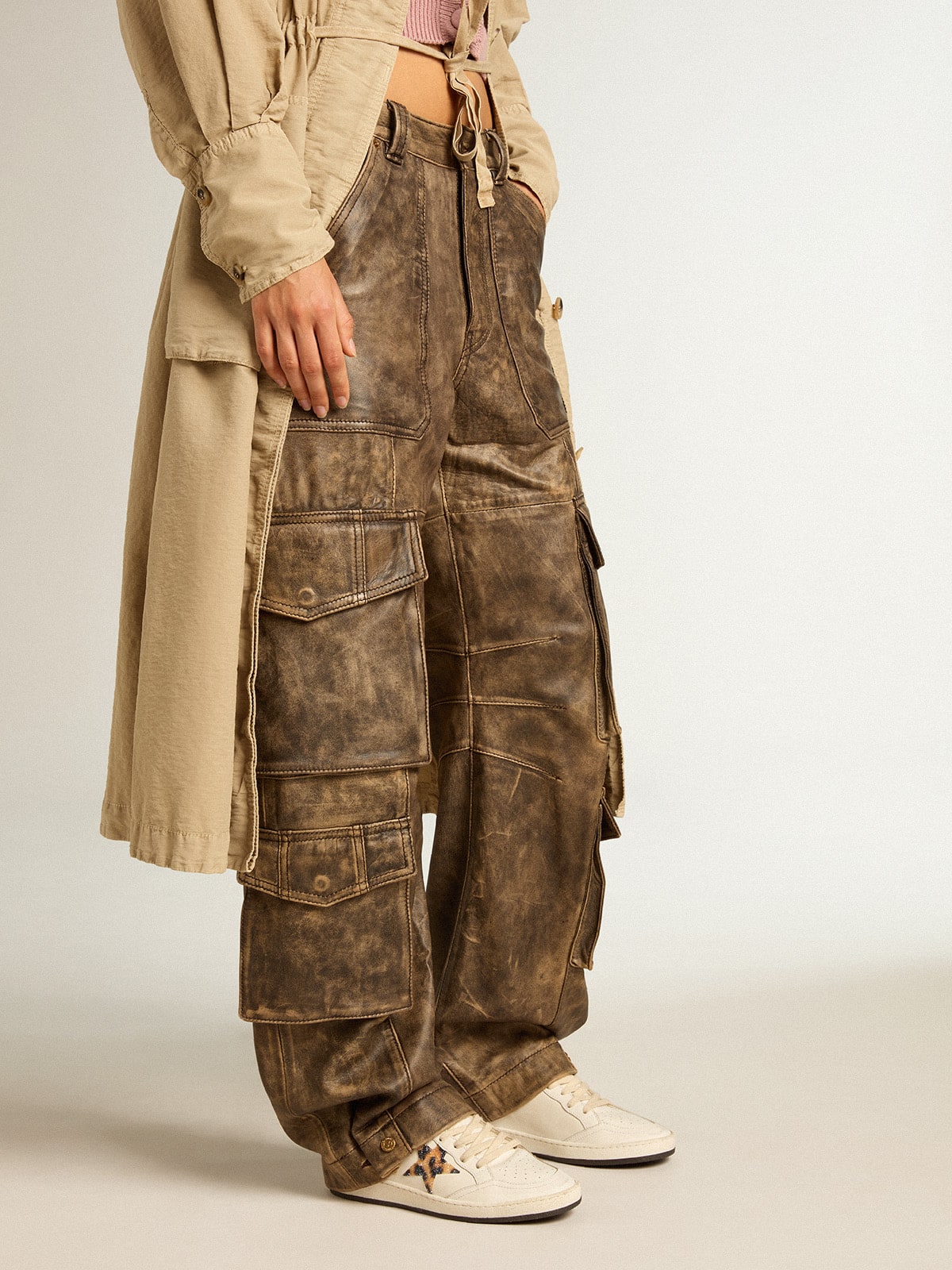 Sneaker Ball Star for women with Swarovski crystals Golden Goose