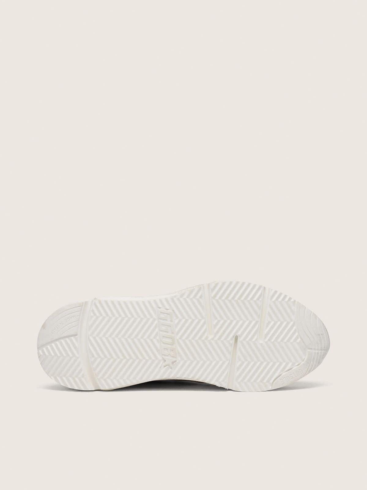 Women’s Running Sole in mesh and nubuck with silver metallic leather star