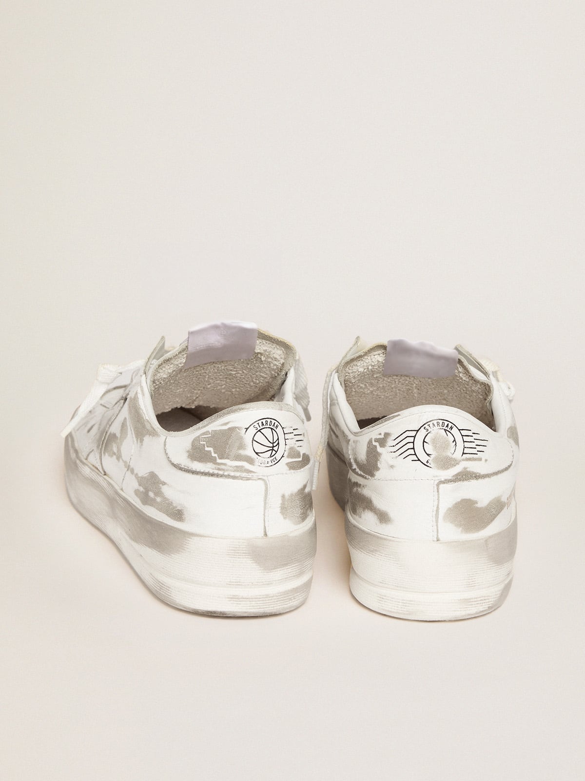 Stardan sneakers in white leather with lived-in treatment