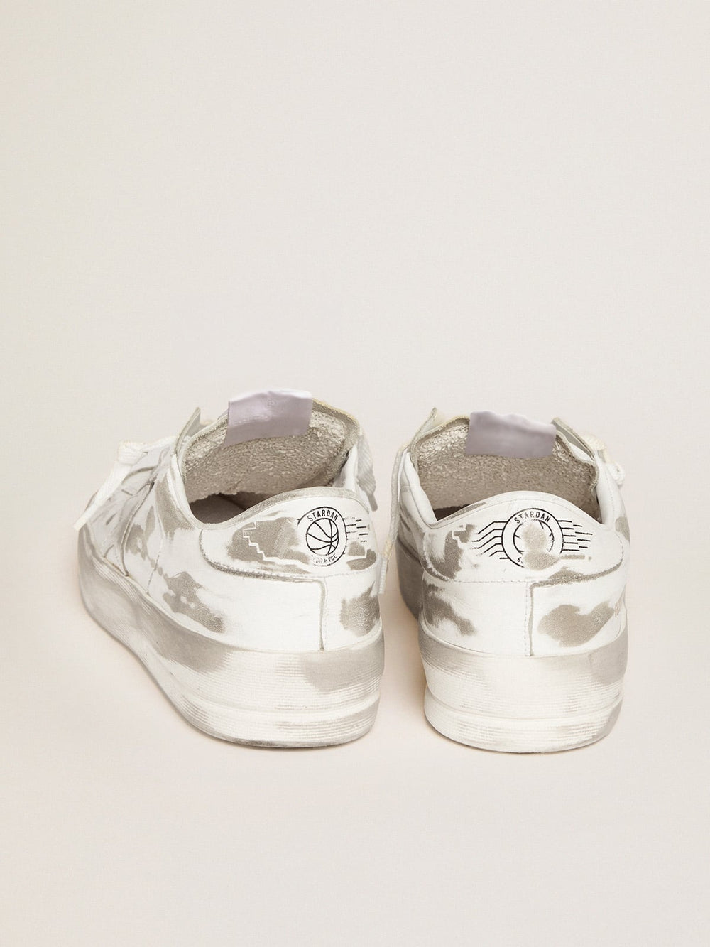 Stardan sneakers in white leather with lived-in treatment