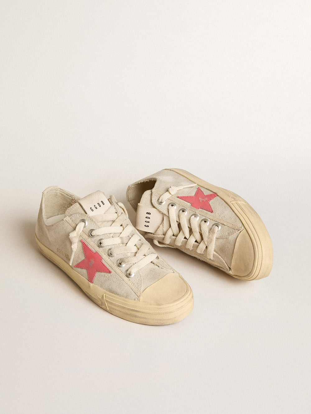 Women's V-Star in light gray canvas with a red leather star