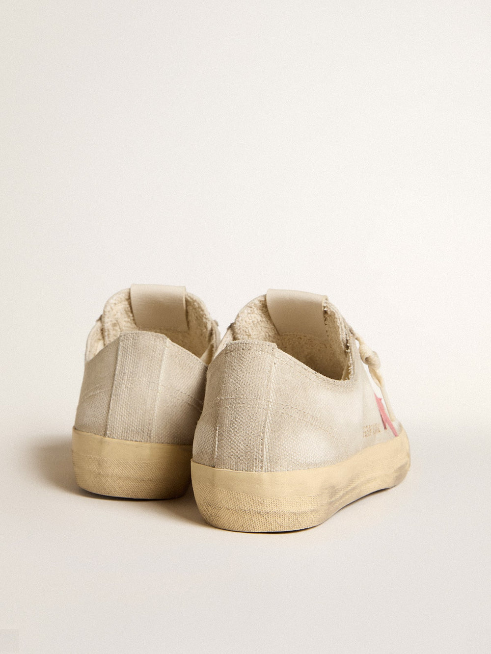 Women's V-Star in light gray canvas with a red leather star