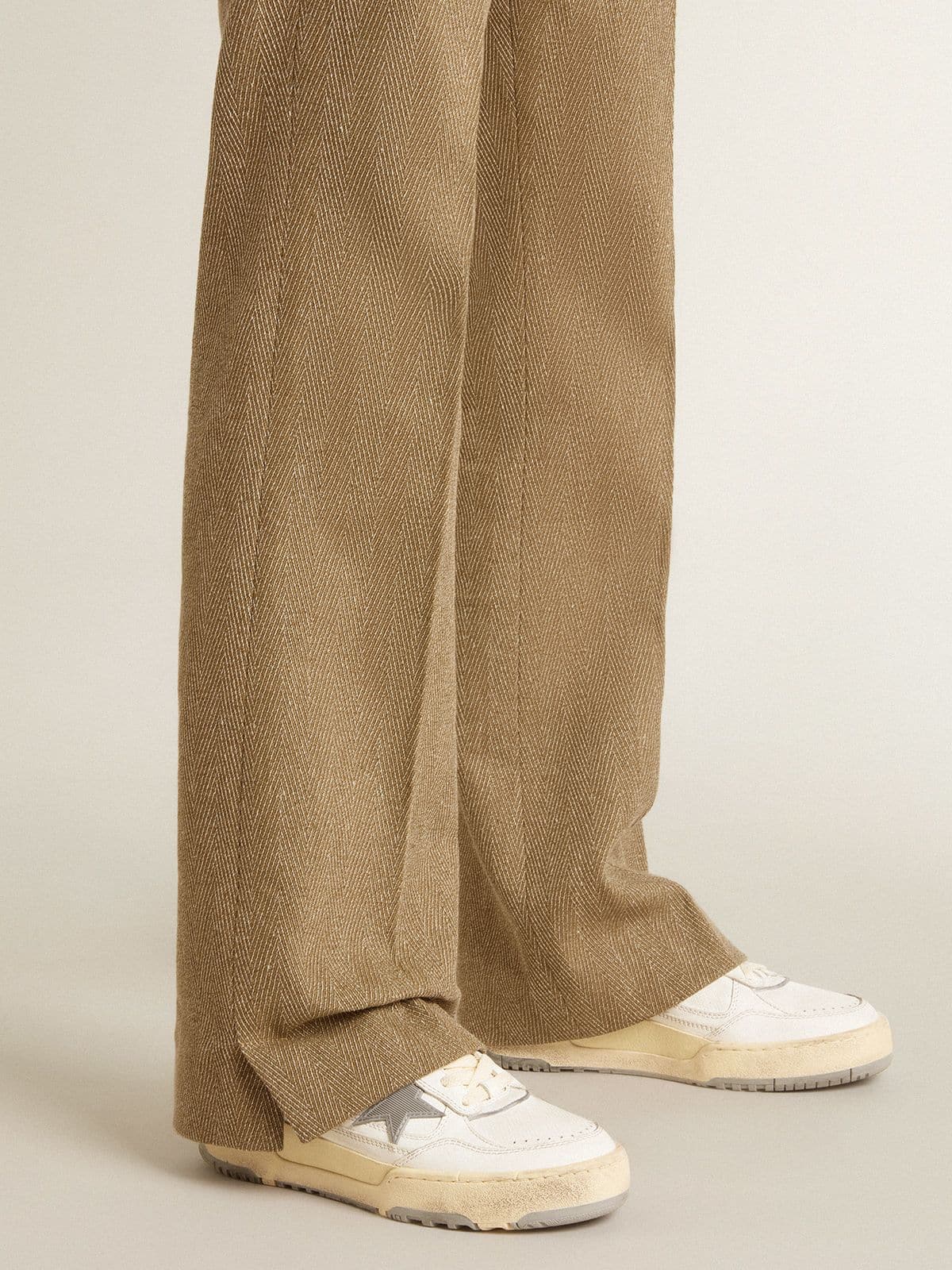 Women’s Forty2 with grey star and white leather heel tab