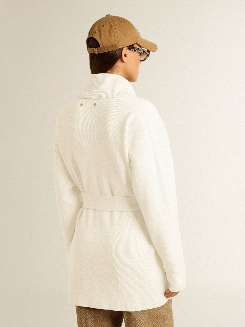 Women's cream-colored cotton cardigan with floral embroidery