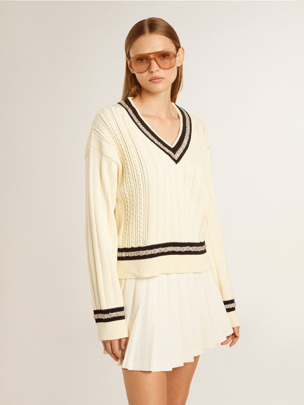 Women's cable-pattern cropped sweater with blue ribbing and crystals