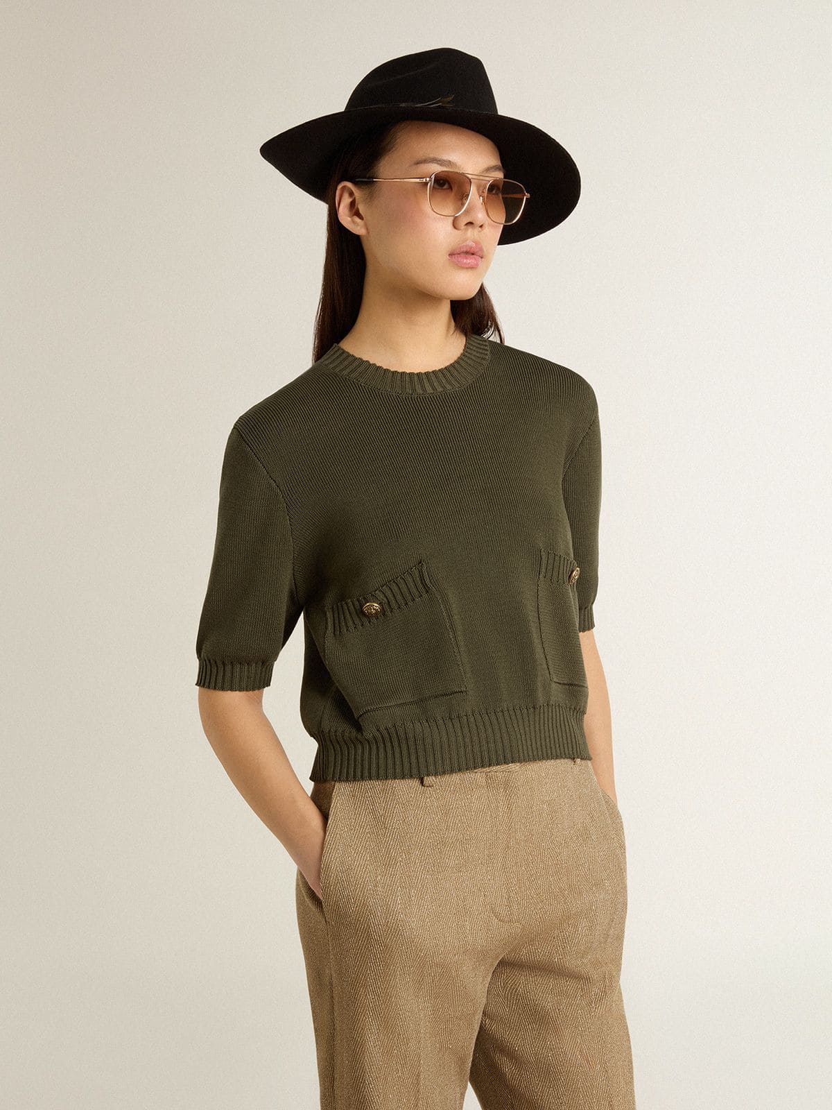 Women's short-sleeved sweater in military-green cotton