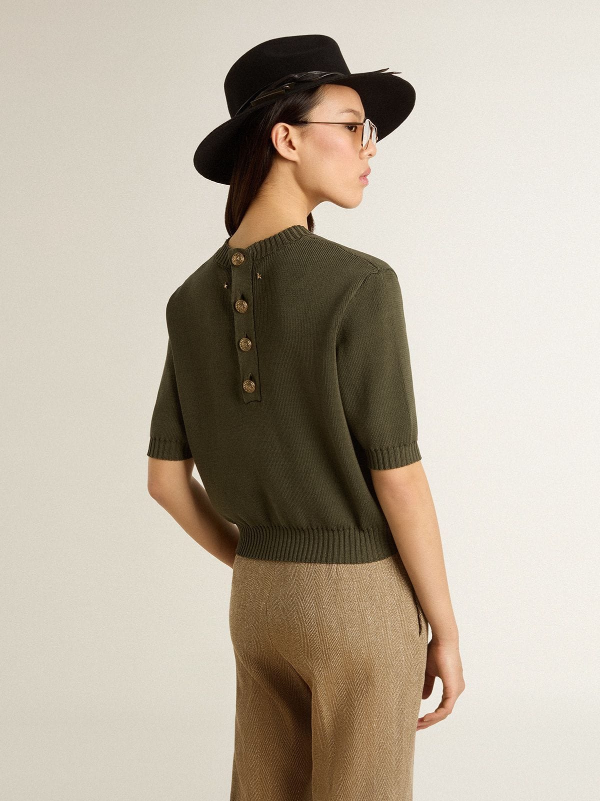Women's short-sleeved sweater in military-green cotton