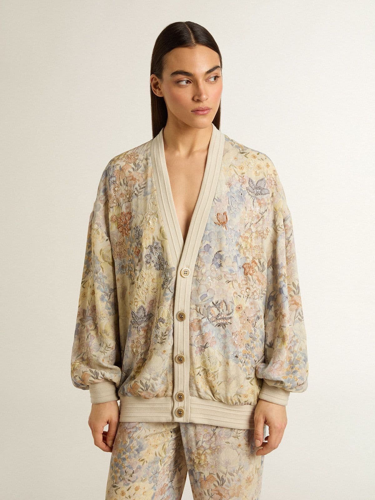 Women’s cardigan with floral print and embroidery