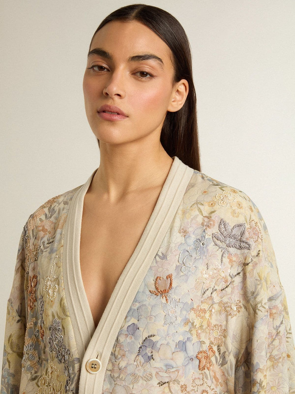 Women’s cardigan with floral print and embroidery
