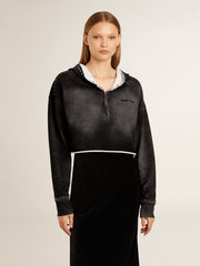 Gray cropped sweatshirt with a lived-in effect